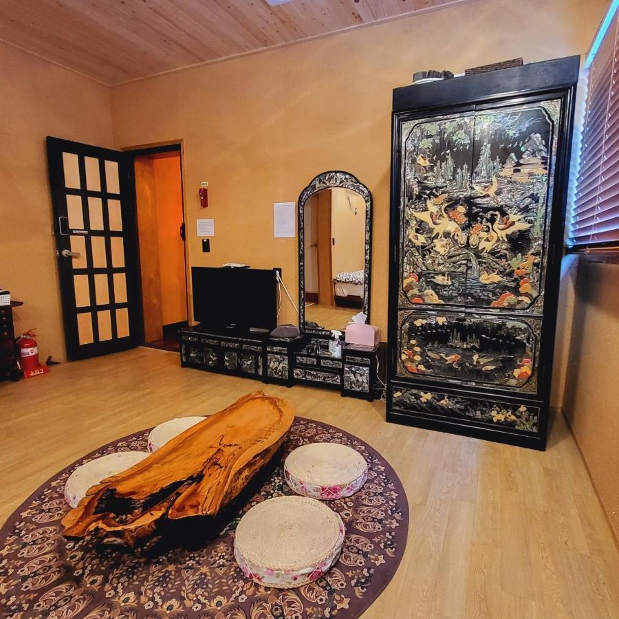 Leehakjang Guesthouse Мокпо Экстерьер фото